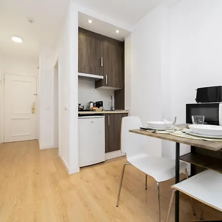 Luxury IV - Ferga Suites-3