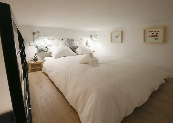 Moderno y reformado apartamento al lado del Museo
